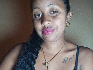 Victoria33's Live Webcam