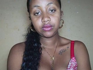 Victoria33's Live Webcam