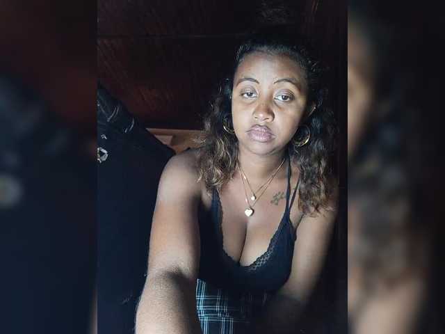 Victoria33 est une amatrice française en show avec sa webcam pour des vidéos amateurs sur BongaCams. Découvrez les tags de Victoria33 : Ebony,Brunette,Trimmed,