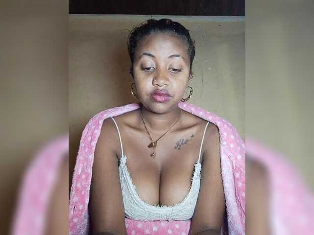 Victoria33 live webcam show