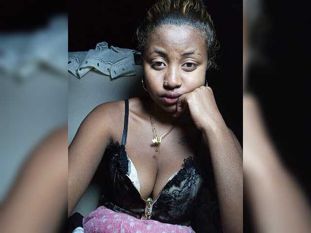 Victoria33 live webcam show