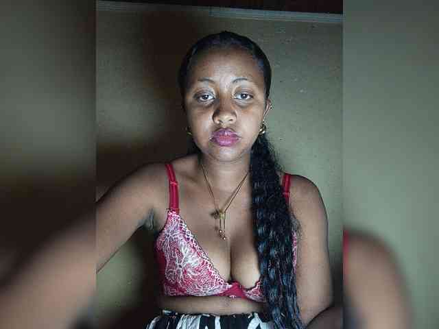 Victoria33 webcam