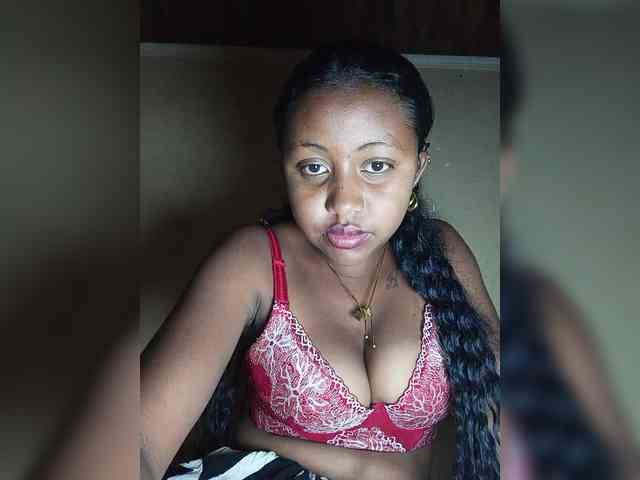 Victoria33 webcam