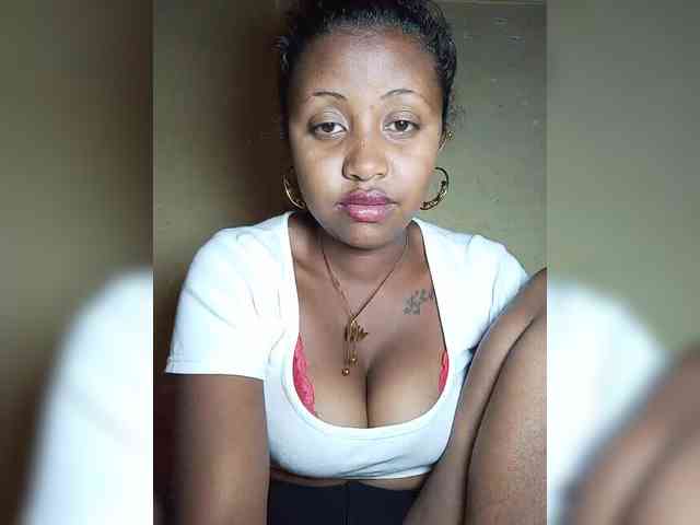 Victoria33 webcam