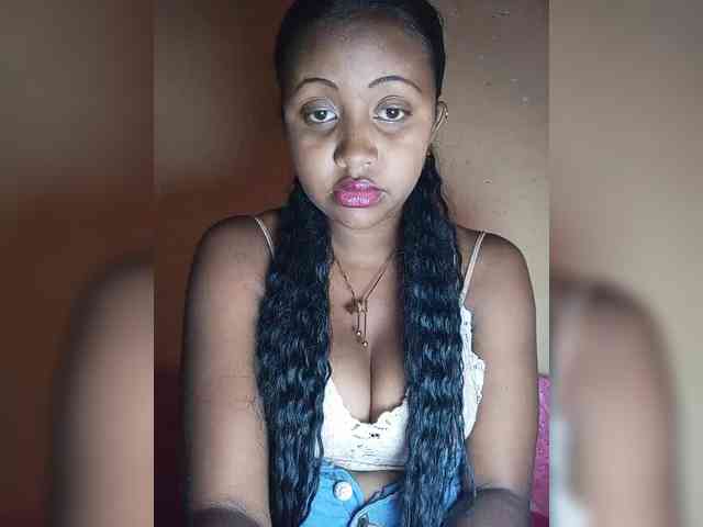Victoria33 webcam