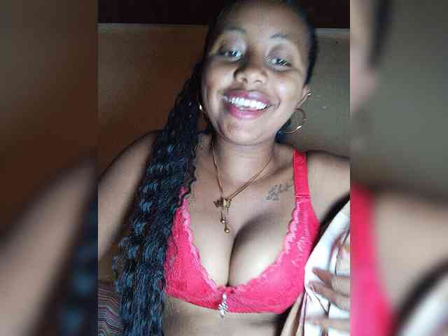 Victoria33 webcam