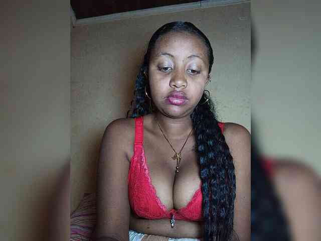 Victoria33 webcam