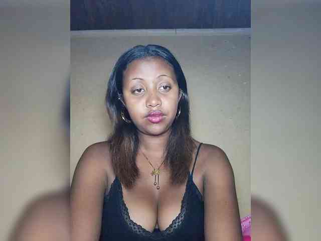 Victoria33 webcam