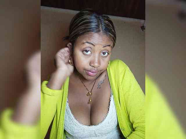Victoria33 webcam
