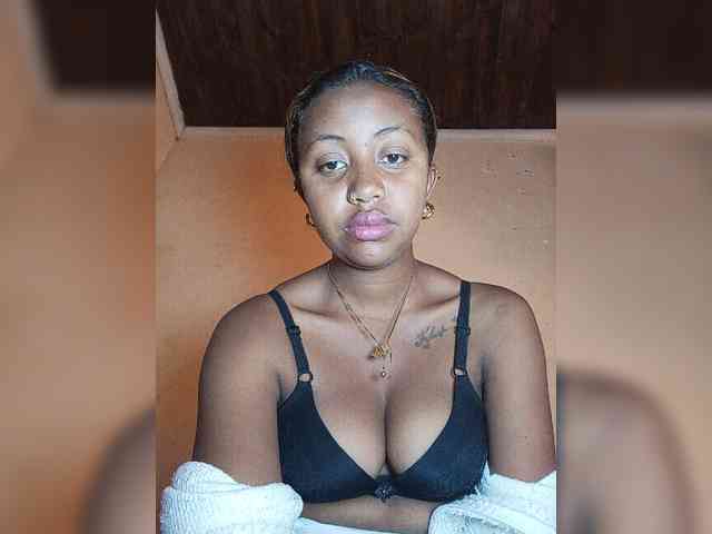 Victoria33 webcam