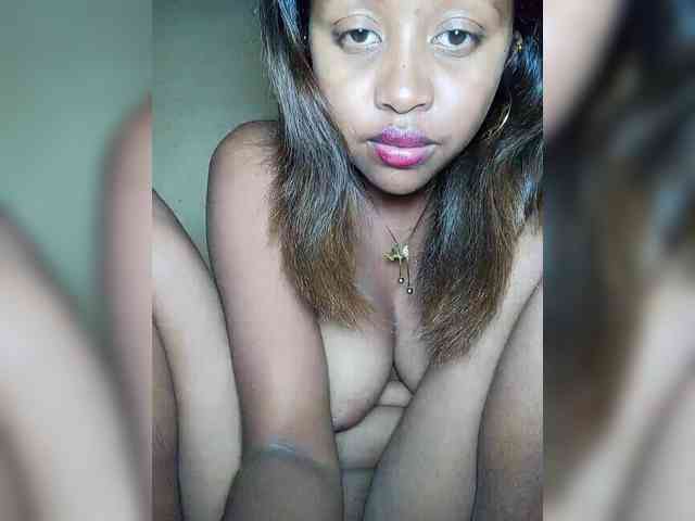 Victoria33 webcam