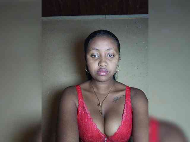 Victoria33 webcam