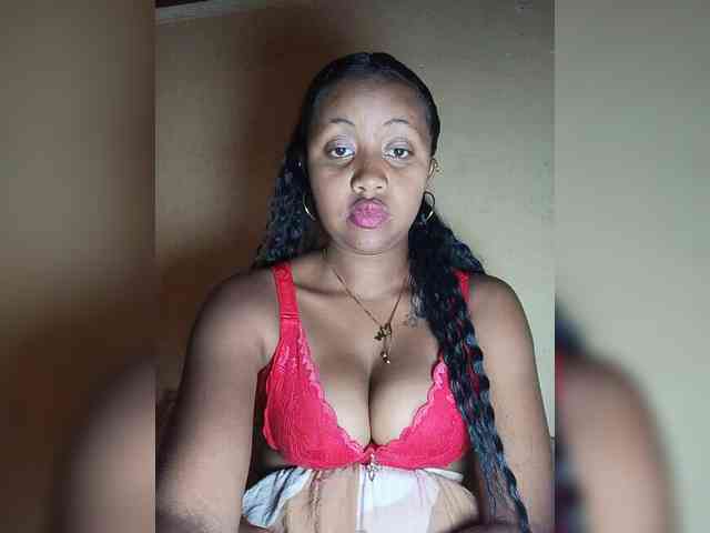Victoria33 webcam
