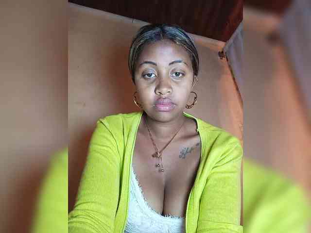 Victoria33 webcam
