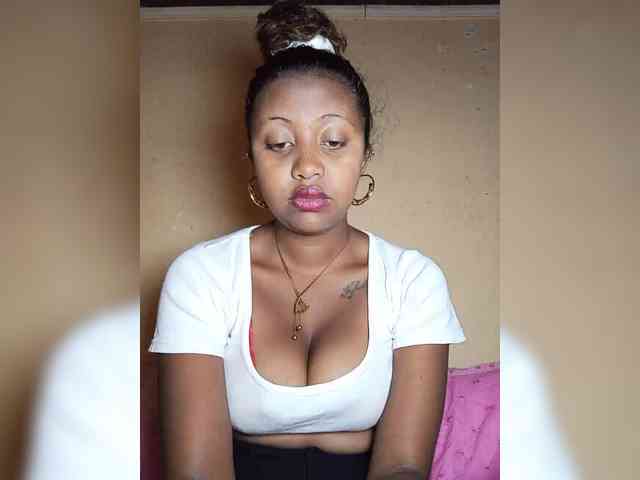Victoria33 webcam