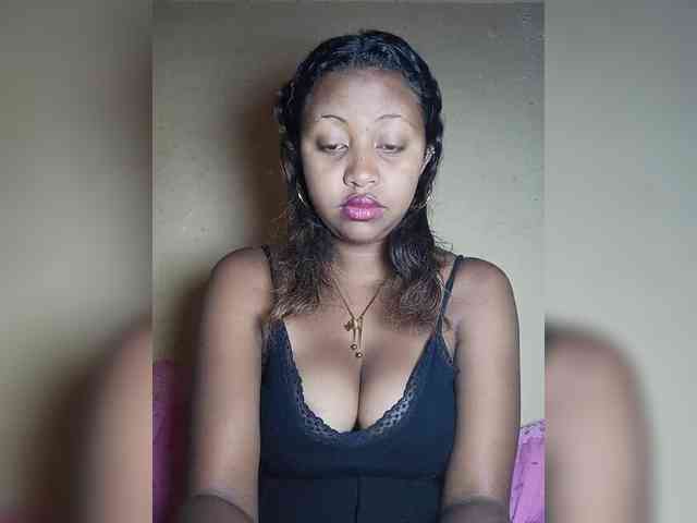 Victoria33 webcam