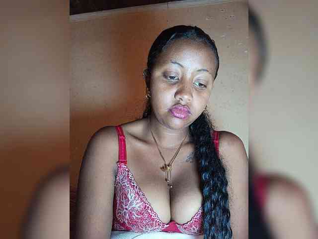 Victoria33 webcam