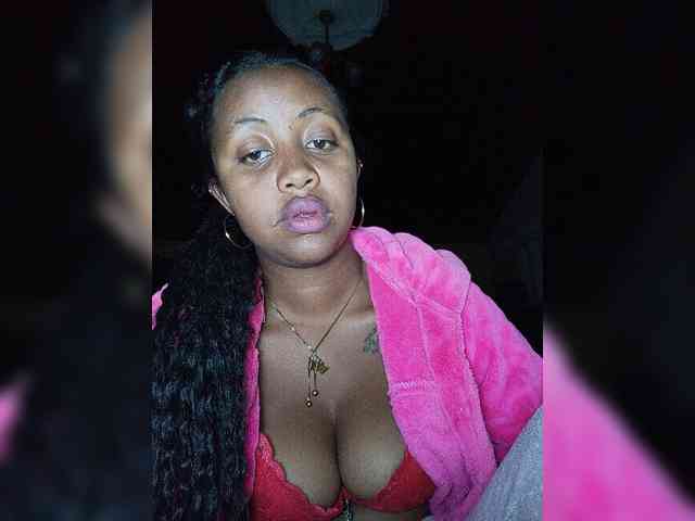 Victoria33 webcam