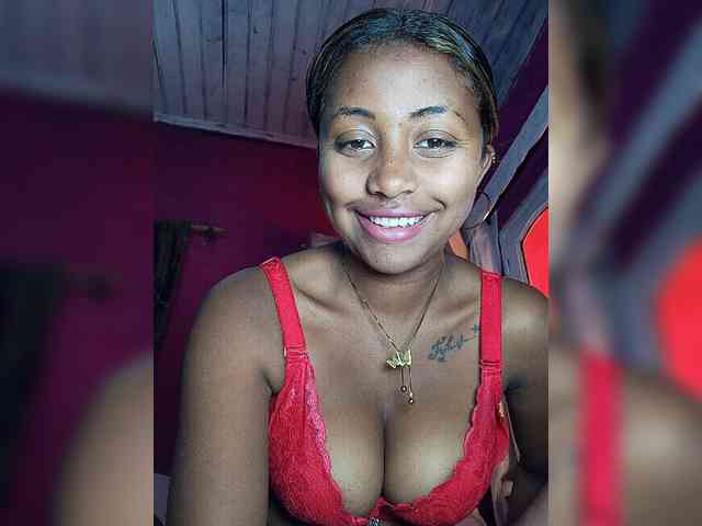 Victoria33 webcam