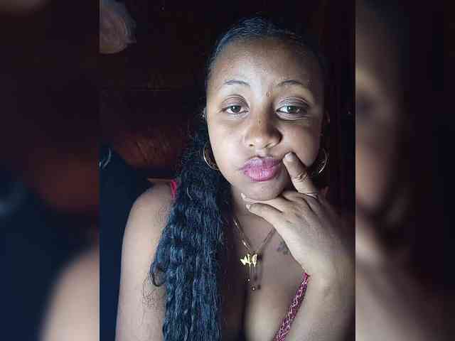 Victoria33 webcam