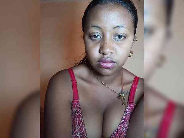 Victoria33 webcam