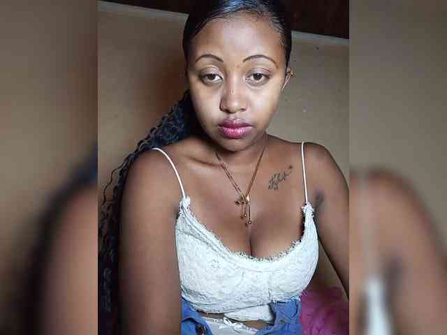Victoria33 webcam