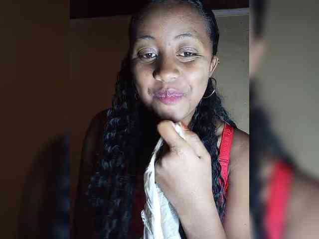 Victoria33 webcam