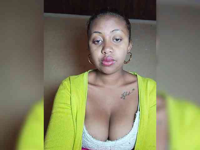 Victoria33 webcam