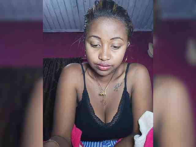 Victoria33 webcam