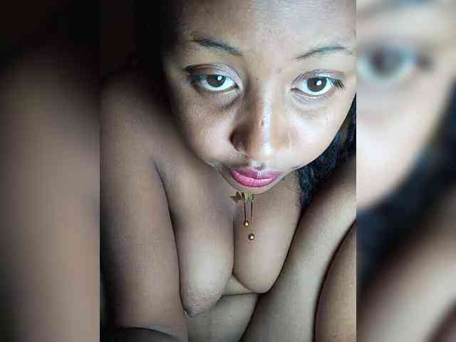Victoria33 webcam