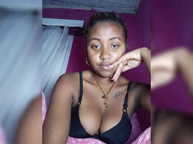 Victoria33 webcam