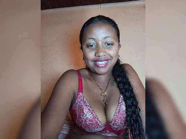 Victoria33 webcam