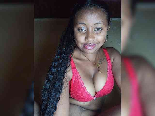 Victoria33 webcam