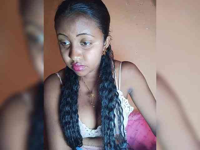 Victoria33 webcam