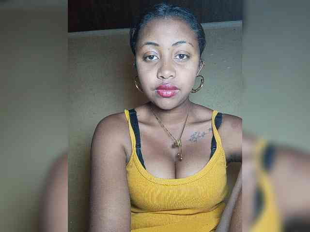 Victoria33 webcam