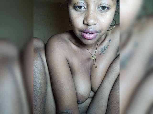 Victoria33 webcam