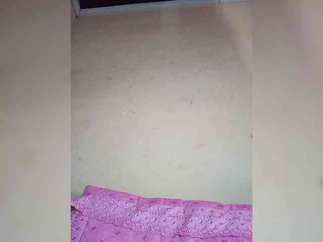 Victoria33 webcam