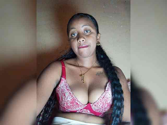 Victoria33 webcam