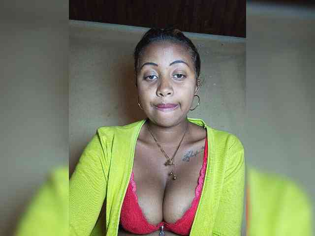 Victoria33 webcam