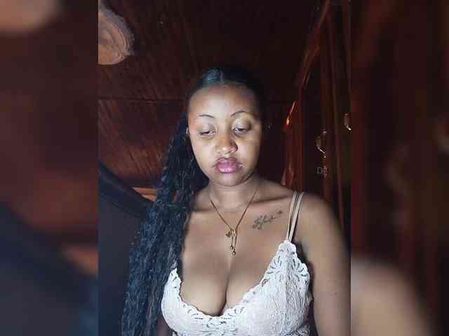 Victoria33 webcam