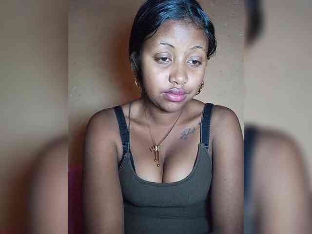 Victoria33 webcam