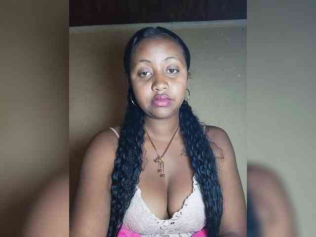 Victoria33 webcam