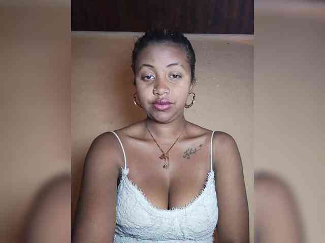 Victoria33 webcam