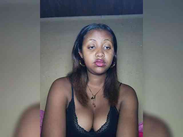 Victoria33 webcam