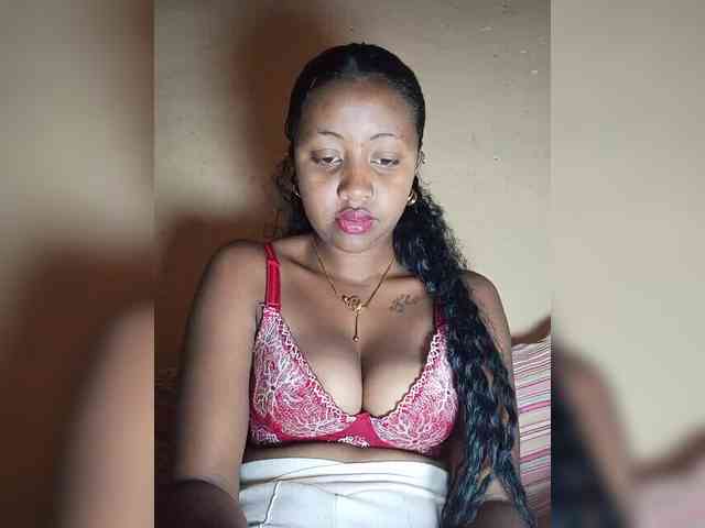 Victoria33 webcam