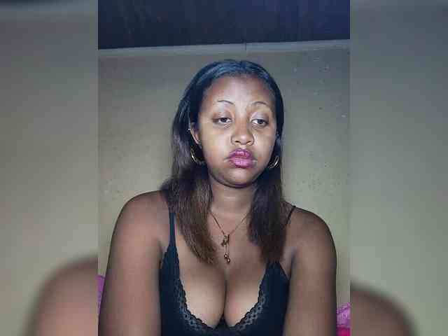 Victoria33 webcam