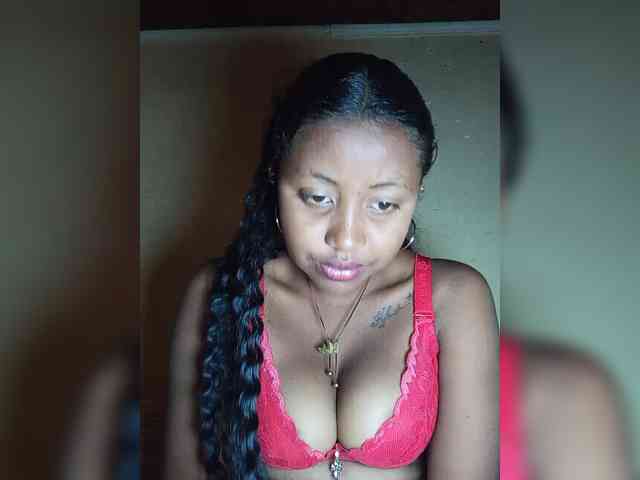 Victoria33 webcam