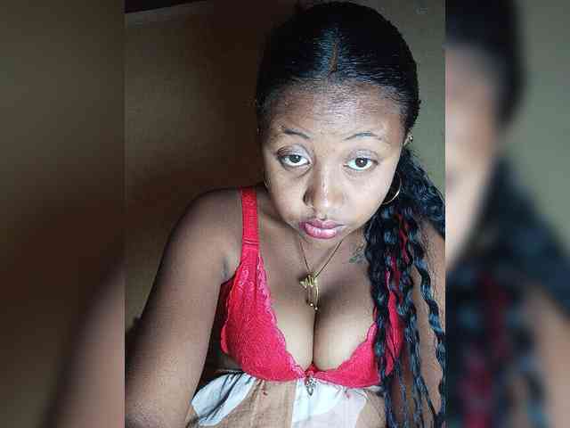 Victoria33 webcam