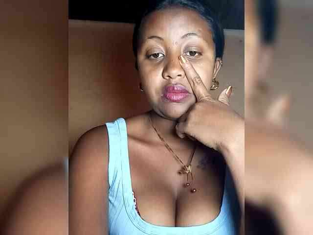 Victoria33 webcam