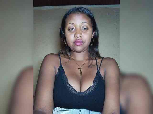 Victoria33 webcam